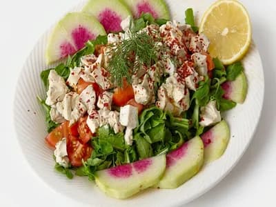Peynirli Roka Salatası — köz üstünde