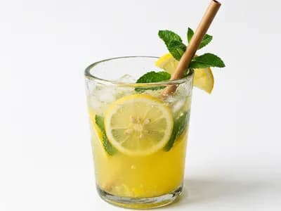 El Yapımı Limonata — köz üstünde