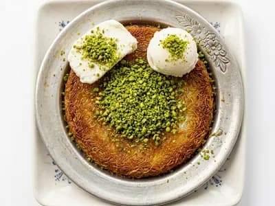 Künefe — köz üstünde